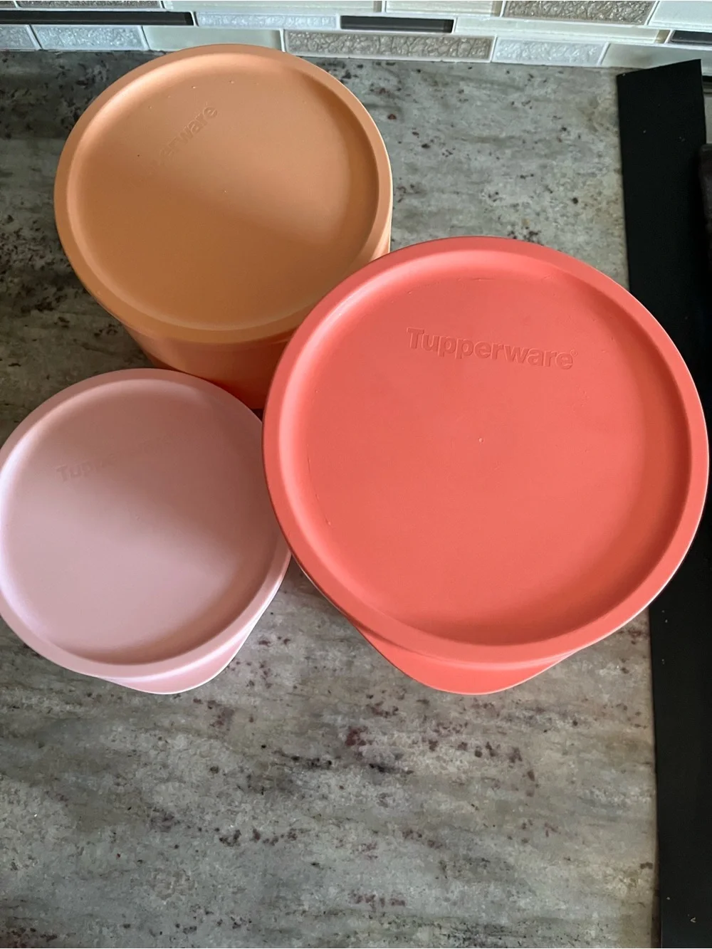 Basic Bright Canister Set Tupperware